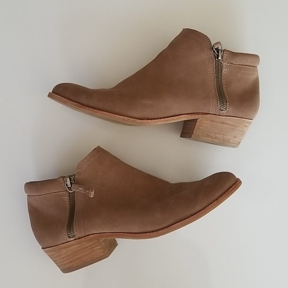Steve Madden Booties size 7.5
